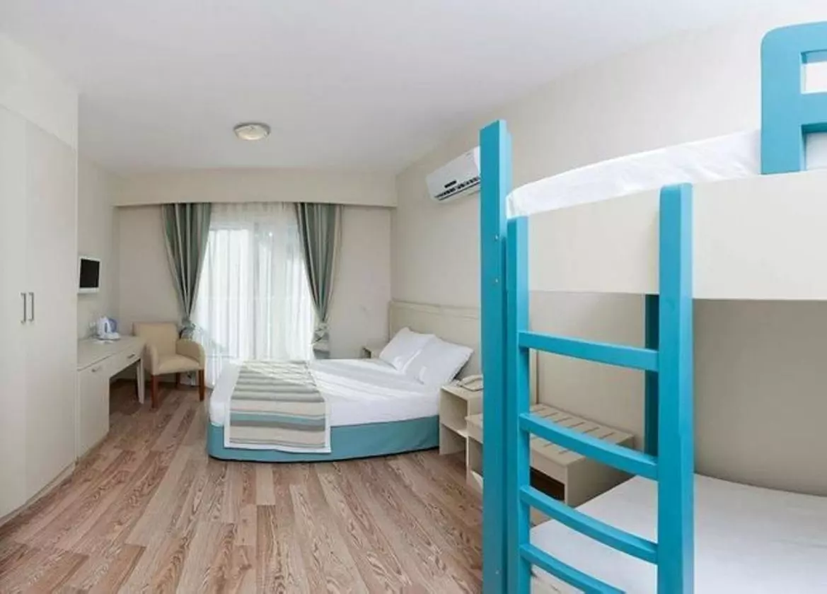 BODRUMBEACH_SHABAVIZ (4).jpeg